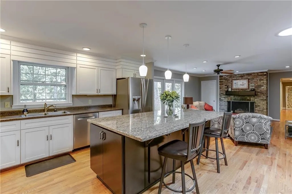 490 Heritage Way, Atlanta, Georgia 30328, 4 Bedrooms Bedrooms, ,3 BathroomsBathrooms,Residential,Sold,490 Heritage Way,6012603