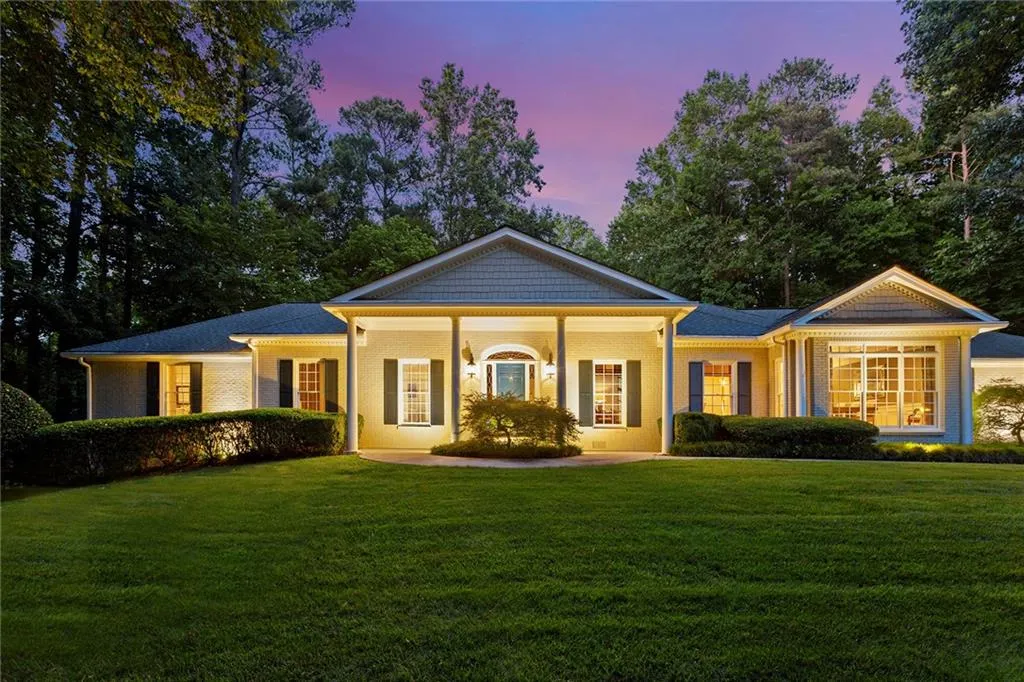 6385 Riverside Drive Nw, Sandy Springs, Georgia 30328, 5 Bedrooms Bedrooms, ,3 BathroomsBathrooms,Residential,Sold,6385 Riverside Drive Nw,7084885