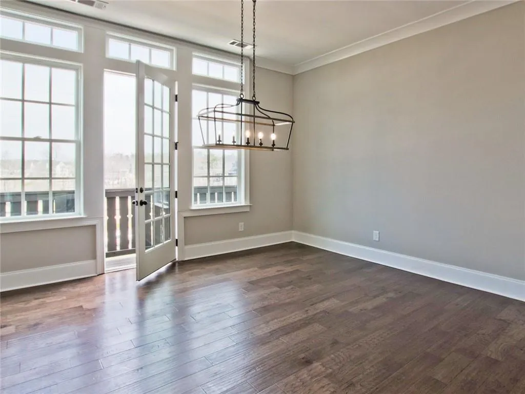 6682 Sterling Drive Unit 665, Sandy Springs, Georgia 30328, 3 Bedrooms Bedrooms, ,3 BathroomsBathrooms,Residential,Sold,6682 Sterling Drive Unit 665,6897991