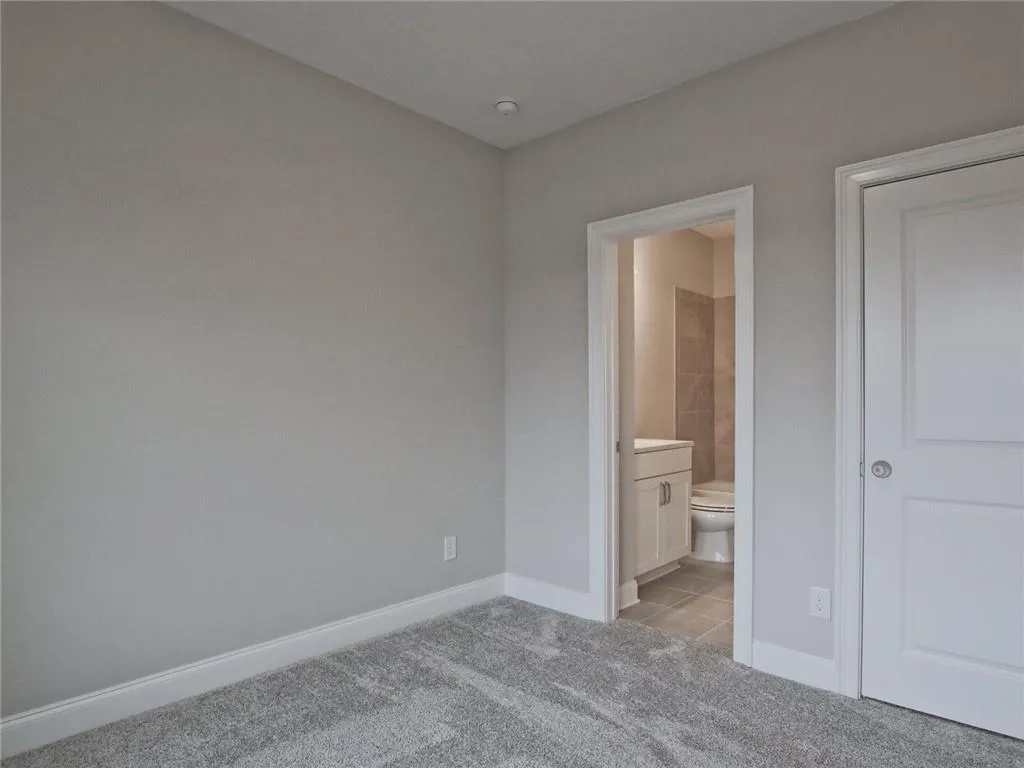6682 Sterling Drive Unit 665, Sandy Springs, Georgia 30328, 3 Bedrooms Bedrooms, ,3 BathroomsBathrooms,Residential,Sold,6682 Sterling Drive Unit 665,6897991