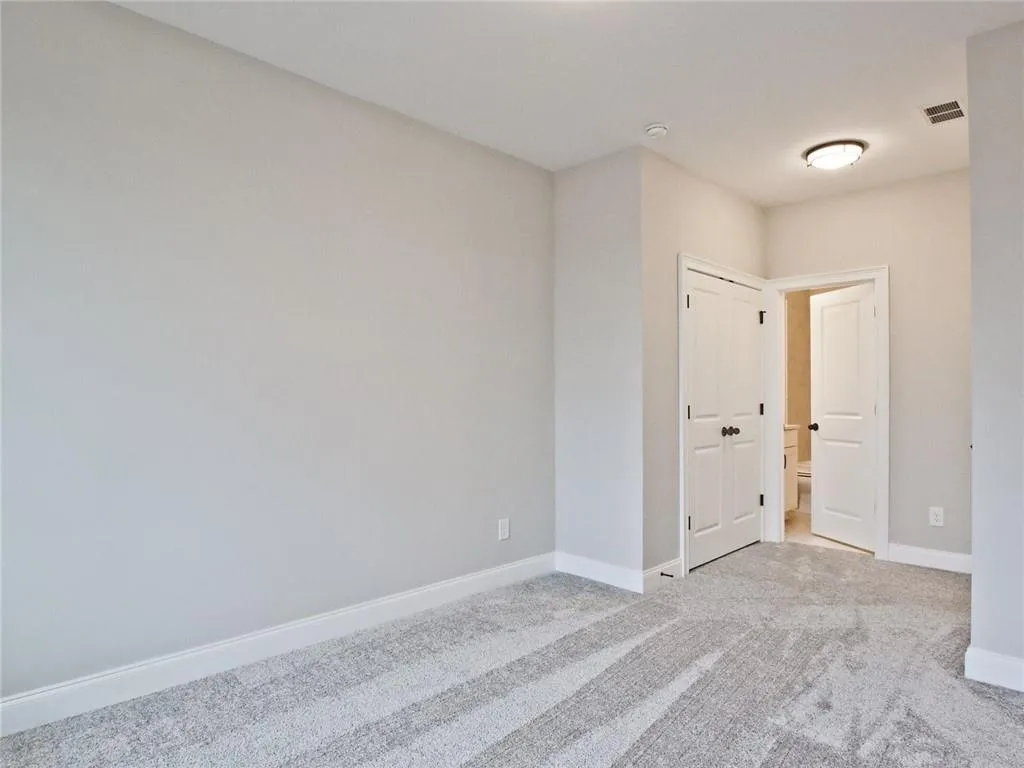6682 Sterling Drive Unit 665, Sandy Springs, Georgia 30328, 3 Bedrooms Bedrooms, ,3 BathroomsBathrooms,Residential,Sold,6682 Sterling Drive Unit 665,6897991