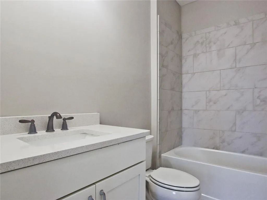 6682 Sterling Drive Unit 665, Sandy Springs, Georgia 30328, 3 Bedrooms Bedrooms, ,3 BathroomsBathrooms,Residential,Sold,6682 Sterling Drive Unit 665,6897991