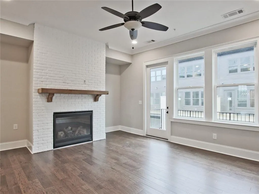 6682 Sterling Drive Unit 665, Sandy Springs, Georgia 30328, 3 Bedrooms Bedrooms, ,3 BathroomsBathrooms,Residential,Sold,6682 Sterling Drive Unit 665,6897991