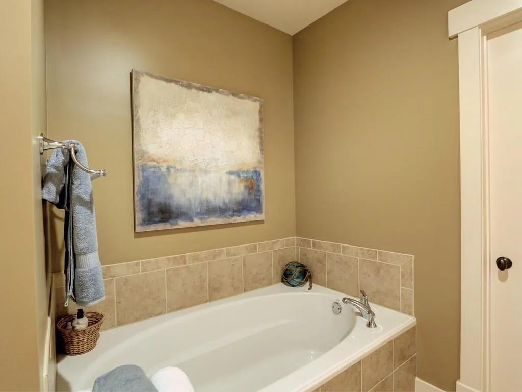 1110 River Vista Drive, Atlanta, Georgia 30339, 3 Bedrooms Bedrooms, ,3 BathroomsBathrooms,Residential,Sold,1110 River Vista Drive,5841855