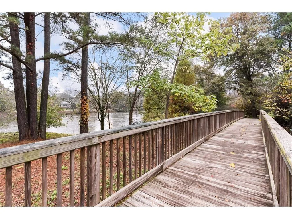 1110 River Vista Drive, Atlanta, Georgia 30339, 3 Bedrooms Bedrooms, ,3 BathroomsBathrooms,Residential,Sold,1110 River Vista Drive,5841855