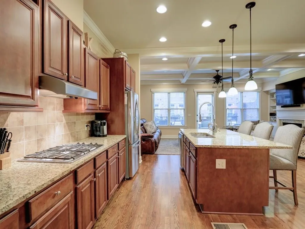 1110 River Vista Drive, Atlanta, Georgia 30339, 3 Bedrooms Bedrooms, ,3 BathroomsBathrooms,Residential,Sold,1110 River Vista Drive,5841855