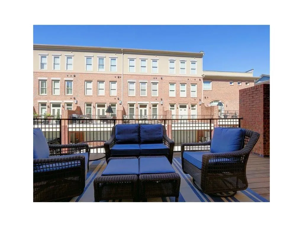 1110 River Vista Drive, Atlanta, Georgia 30339, 3 Bedrooms Bedrooms, ,3 BathroomsBathrooms,Residential,Sold,1110 River Vista Drive,5841855