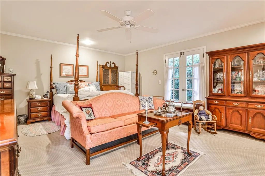 750 Starlight Drive, Atlanta, Georgia 30342, 5 Bedrooms Bedrooms, ,3 BathroomsBathrooms,Residential,Sold,750 Starlight Drive,6956672