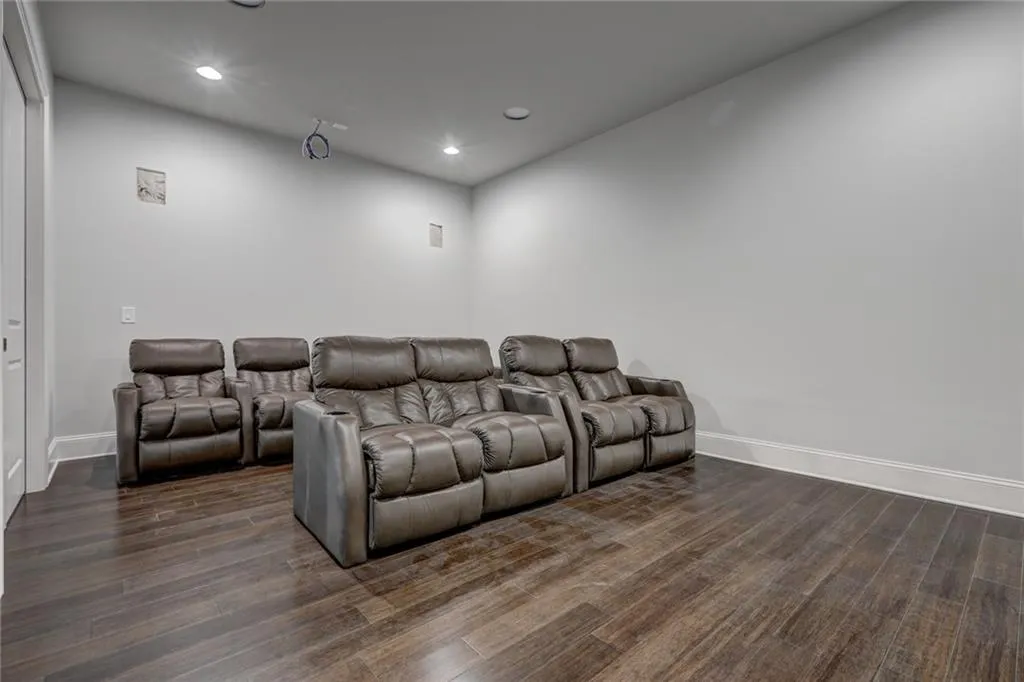 535 Belada Boulevard, Sandy Springs, Georgia 30342, 6 Bedrooms Bedrooms, ,6 BathroomsBathrooms,Residential,Sold,535 Belada Boulevard,6835258