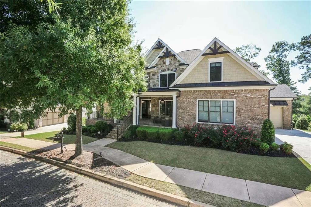 535 Belada Boulevard, Sandy Springs, Georgia 30342, 6 Bedrooms Bedrooms, ,6 BathroomsBathrooms,Residential,Sold,535 Belada Boulevard,6835258