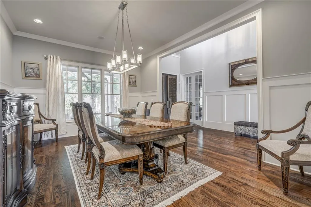 535 Belada Boulevard, Sandy Springs, Georgia 30342, 6 Bedrooms Bedrooms, ,6 BathroomsBathrooms,Residential,Sold,535 Belada Boulevard,6835258