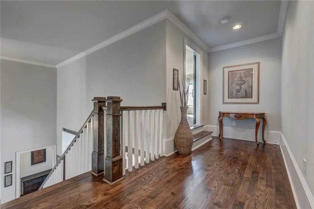 535 Belada Boulevard, Sandy Springs, Georgia 30342, 6 Bedrooms Bedrooms, ,6 BathroomsBathrooms,Residential,Sold,535 Belada Boulevard,6835258