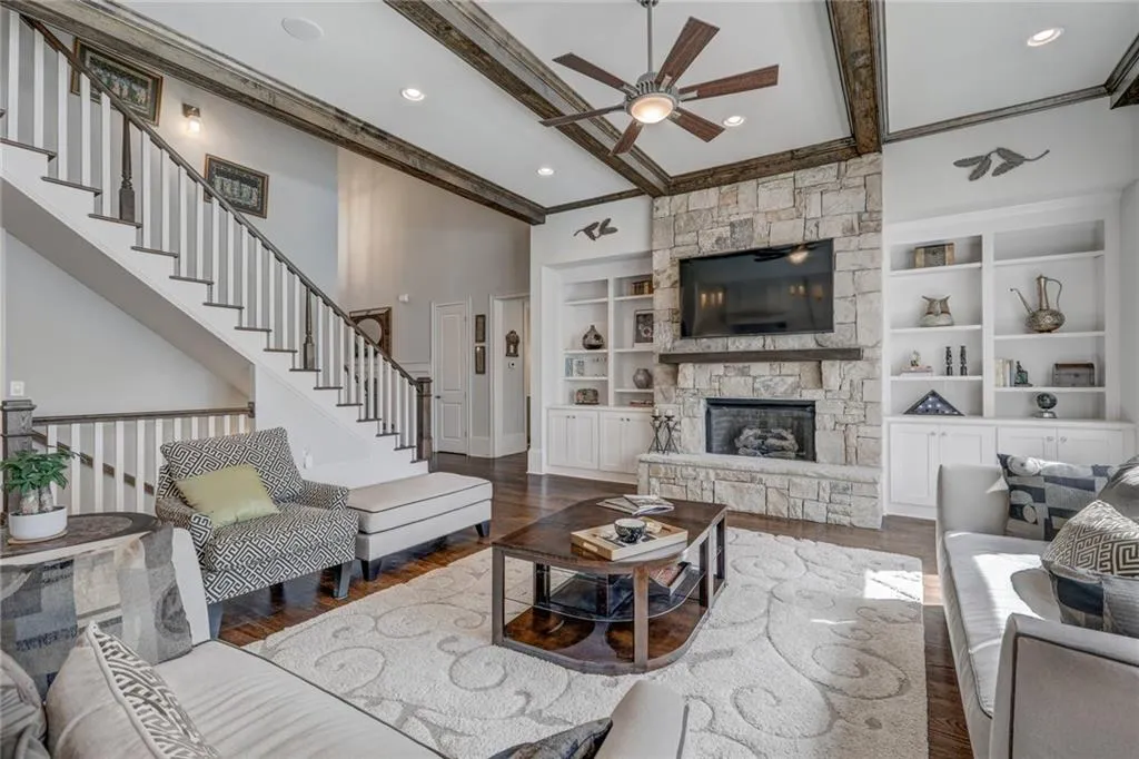 535 Belada Boulevard, Sandy Springs, Georgia 30342, 6 Bedrooms Bedrooms, ,6 BathroomsBathrooms,Residential,Sold,535 Belada Boulevard,6835258