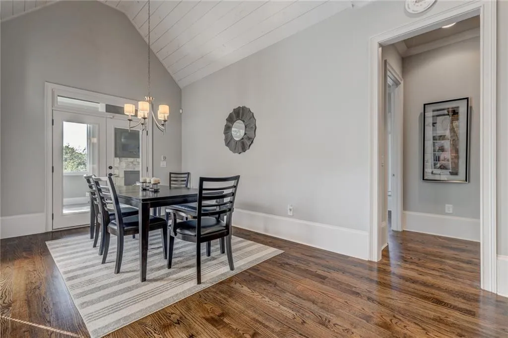 535 Belada Boulevard, Sandy Springs, Georgia 30342, 6 Bedrooms Bedrooms, ,6 BathroomsBathrooms,Residential,Sold,535 Belada Boulevard,6835258