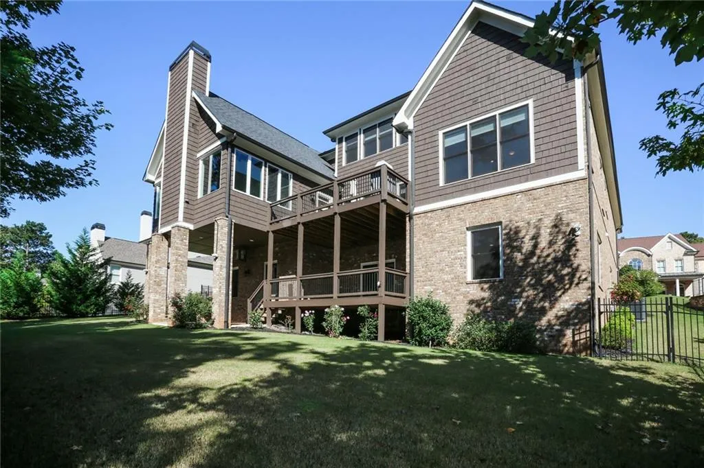 535 Belada Boulevard, Sandy Springs, Georgia 30342, 6 Bedrooms Bedrooms, ,6 BathroomsBathrooms,Residential,Sold,535 Belada Boulevard,6835258