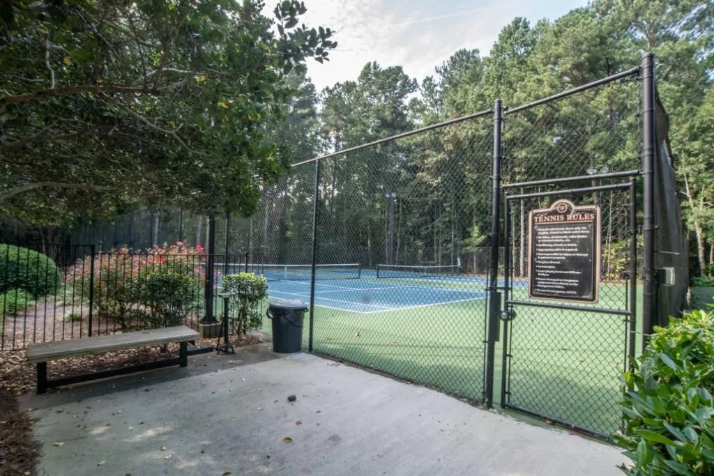 809 Woodcliff Drive, Sandy Springs, Georgia 30350, 2 Bedrooms Bedrooms, ,1 BathroomBathrooms,Residential,Sold,809 Woodcliff Drive,6949766