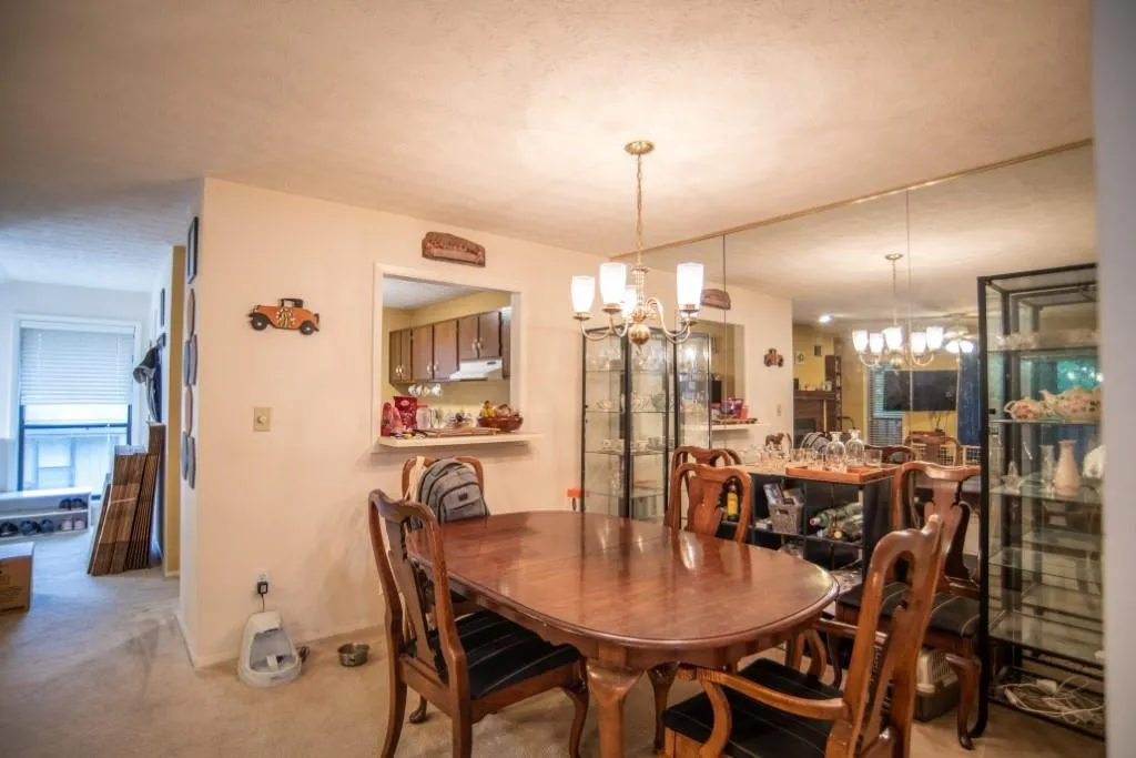 809 Woodcliff Drive, Sandy Springs, Georgia 30350, 2 Bedrooms Bedrooms, ,1 BathroomBathrooms,Residential,Sold,809 Woodcliff Drive,6949766