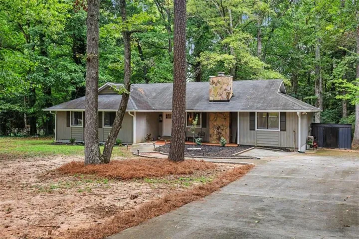 130 Ashley Oaks Drive, Mcdonough, Georgia 30253