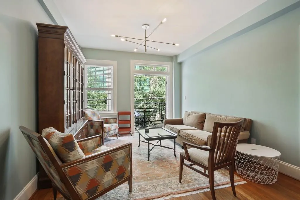 908 Juniper Street Ne Unit 205, Atlanta, Georgia 30309, 2 Bedrooms Bedrooms, ,1 BathroomBathrooms,Residential,Sold,908 Juniper Street Ne Unit 205,6034900