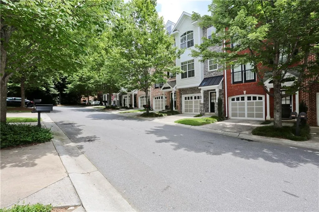 5580 Glenridge Park Unit 5580, Atlanta, Georgia 30342, 2 Bedrooms Bedrooms, ,2 BathroomsBathrooms,Residential,Sold,5580 Glenridge Park Unit 5580,5866989