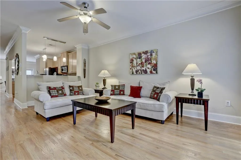 5580 Glenridge Park Unit 5580, Atlanta, Georgia 30342, 2 Bedrooms Bedrooms, ,2 BathroomsBathrooms,Residential,Sold,5580 Glenridge Park Unit 5580,5866989