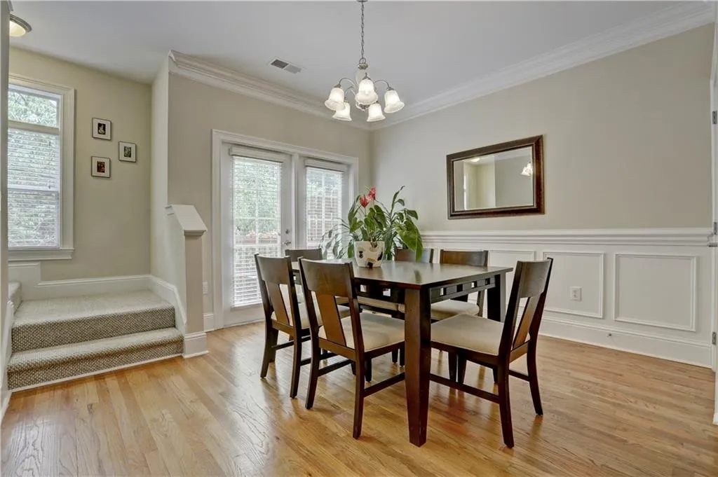 5580 Glenridge Park Unit 5580, Atlanta, Georgia 30342, 2 Bedrooms Bedrooms, ,2 BathroomsBathrooms,Residential,Sold,5580 Glenridge Park Unit 5580,5866989