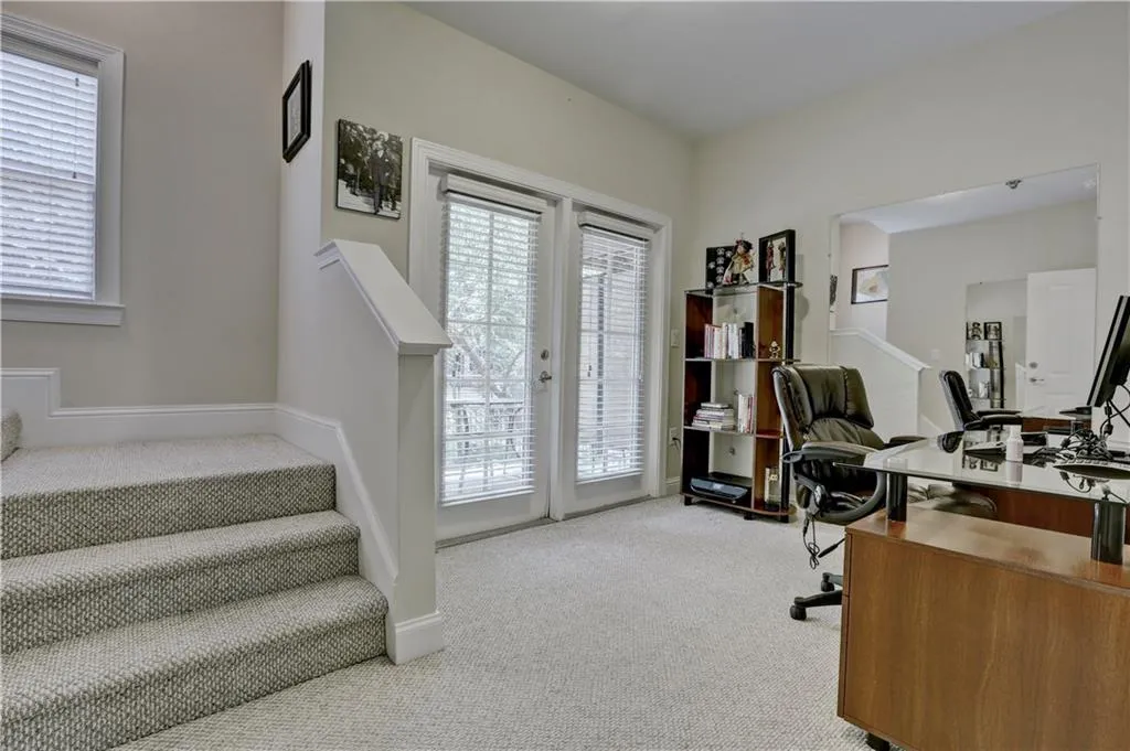 5580 Glenridge Park Unit 5580, Atlanta, Georgia 30342, 2 Bedrooms Bedrooms, ,2 BathroomsBathrooms,Residential,Sold,5580 Glenridge Park Unit 5580,5866989