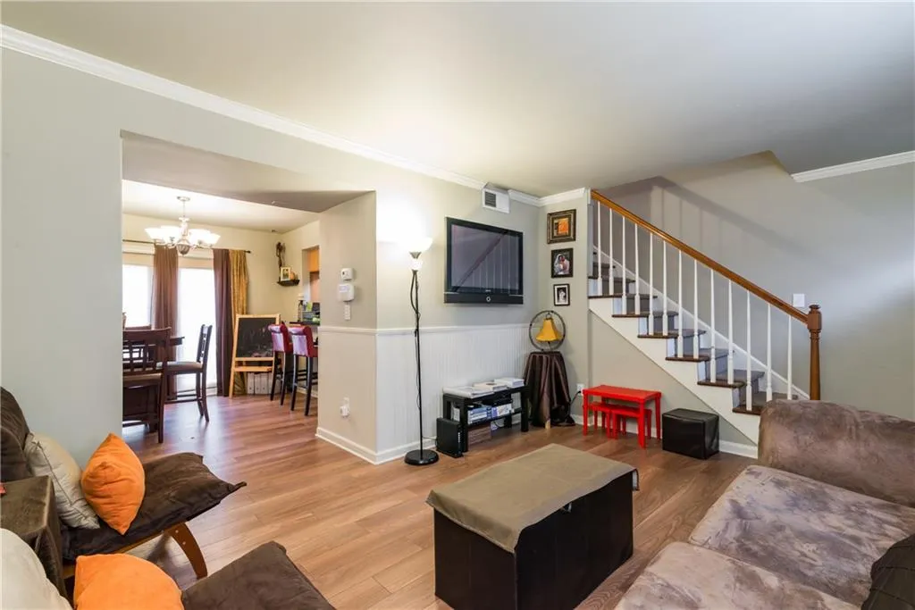 6940 Roswell Road Unit 19c, Atlanta, Georgia 30328, 2 Bedrooms Bedrooms, ,1 BathroomBathrooms,Residential,Sold,6940 Roswell Road Unit 19c,5817351