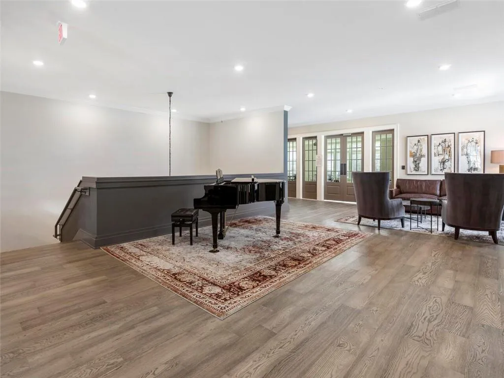 6637 Cadence Boulevard, Atlanta, Georgia 30328, 4 Bedrooms Bedrooms, ,4 BathroomsBathrooms,Residential,Sold,6637 Cadence Boulevard,7050117