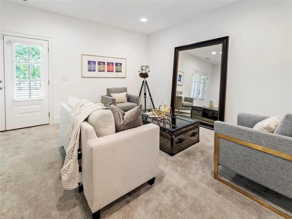 6637 Cadence Boulevard, Atlanta, Georgia 30328, 4 Bedrooms Bedrooms, ,4 BathroomsBathrooms,Residential,Sold,6637 Cadence Boulevard,7050117