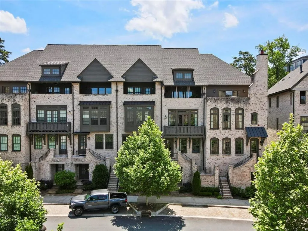 6637 Cadence Boulevard, Atlanta, Georgia 30328, 4 Bedrooms Bedrooms, ,4 BathroomsBathrooms,Residential,Sold,6637 Cadence Boulevard,7050117