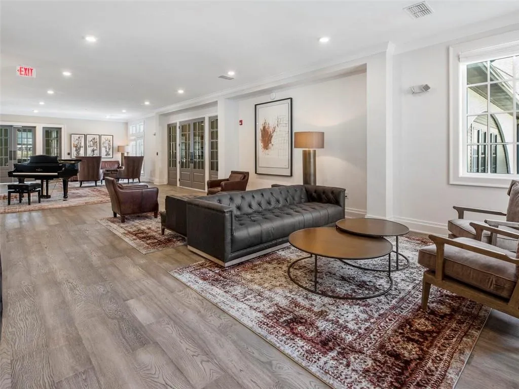 6637 Cadence Boulevard, Atlanta, Georgia 30328, 4 Bedrooms Bedrooms, ,4 BathroomsBathrooms,Residential,Sold,6637 Cadence Boulevard,7050117