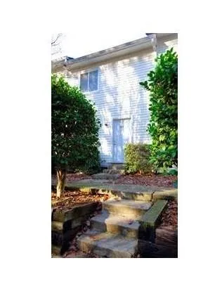 559 Northridge Crossing Drive, Sandy Springs, Georgia 30350, 3 Bedrooms Bedrooms, ,3 BathroomsBathrooms,Residential,Sold,559 Northridge Crossing Drive,5831445