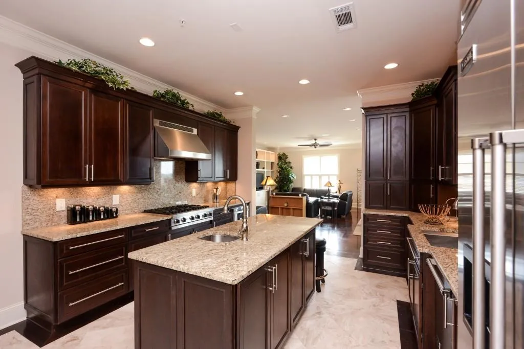 6060 City Walk Lane Unit 302, Atlanta, Georgia 30328, 3 Bedrooms Bedrooms, ,3 BathroomsBathrooms,Residential,Sold,6060 City Walk Lane Unit 302,5690149