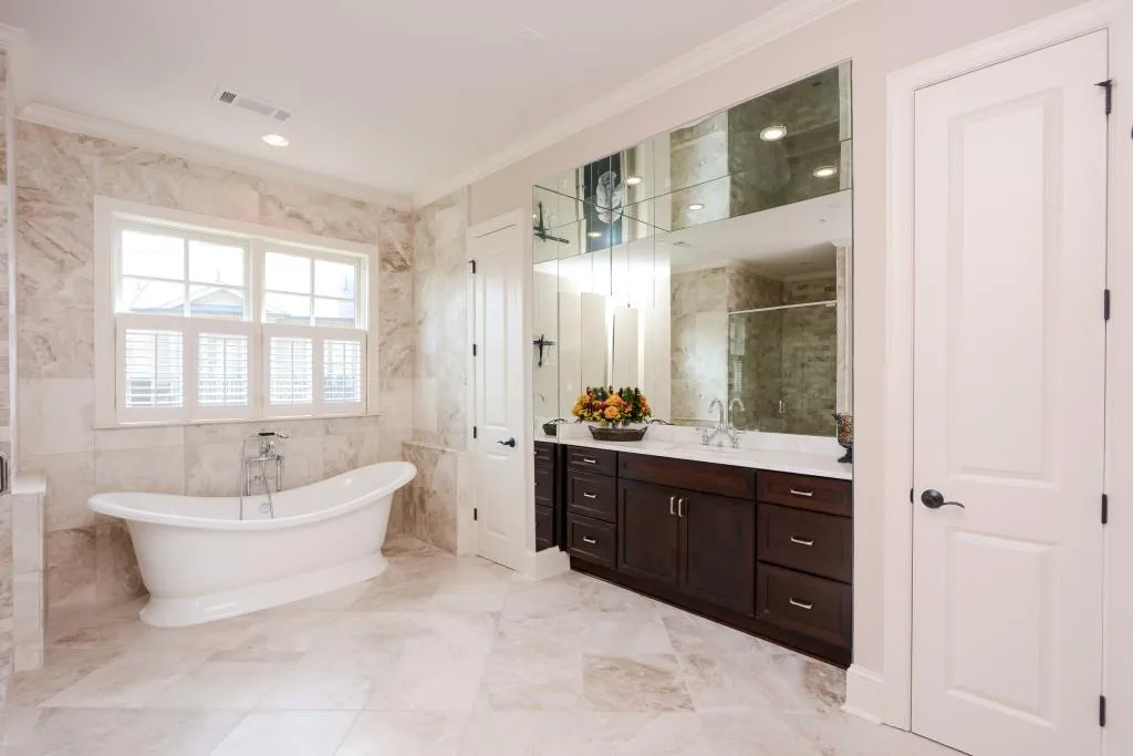 6060 City Walk Lane Unit 302, Atlanta, Georgia 30328, 3 Bedrooms Bedrooms, ,3 BathroomsBathrooms,Residential,Sold,6060 City Walk Lane Unit 302,5690149