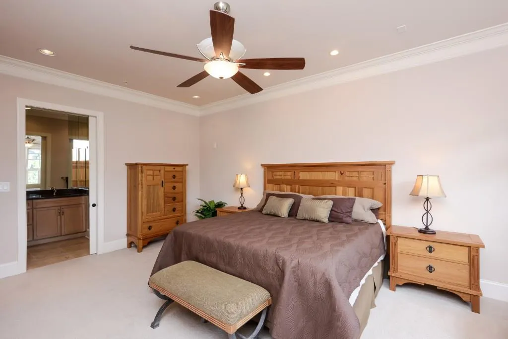 6060 City Walk Lane Unit 302, Atlanta, Georgia 30328, 3 Bedrooms Bedrooms, ,3 BathroomsBathrooms,Residential,Sold,6060 City Walk Lane Unit 302,5690149