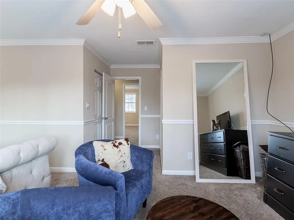 6900 Roswell Road Unit L10, Atlanta, Georgia 30328, 2 Bedrooms Bedrooms, ,2 BathroomsBathrooms,Residential,Sold,6900 Roswell Road Unit L10,6116053