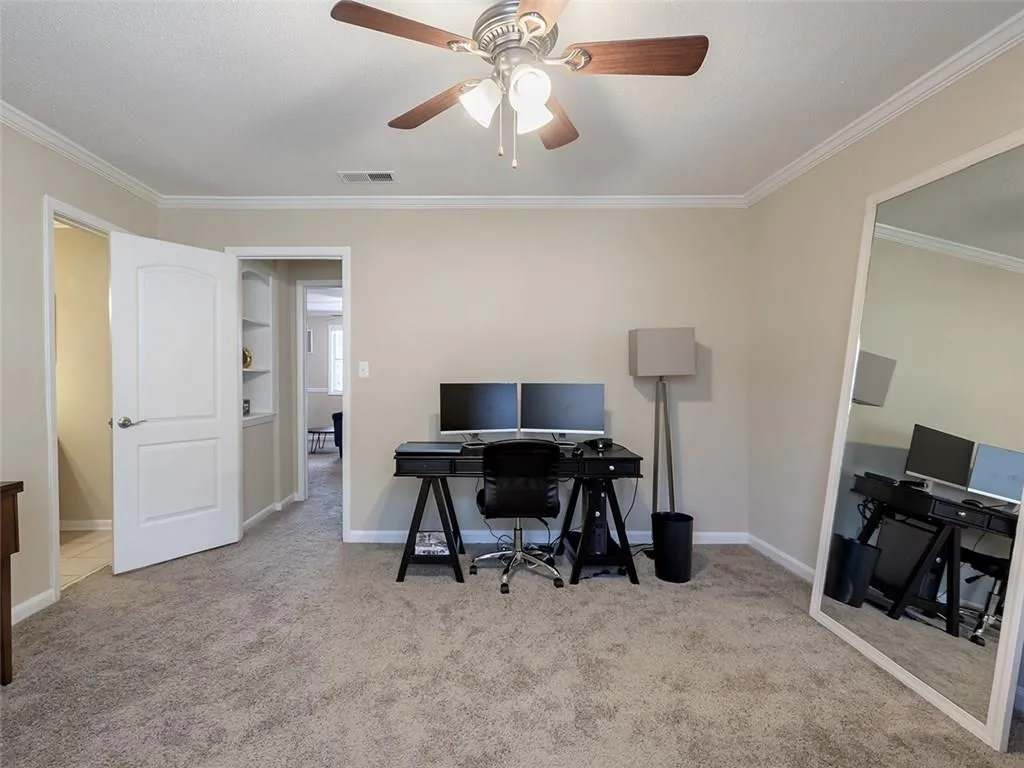6900 Roswell Road Unit L10, Atlanta, Georgia 30328, 2 Bedrooms Bedrooms, ,2 BathroomsBathrooms,Residential,Sold,6900 Roswell Road Unit L10,6116053