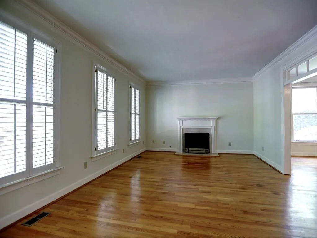 7155 Roswell Road Unit 11, Atlanta, Georgia 30328, 3 Bedrooms Bedrooms, ,2 BathroomsBathrooms,Residential,Sold,7155 Roswell Road Unit 11,6003795