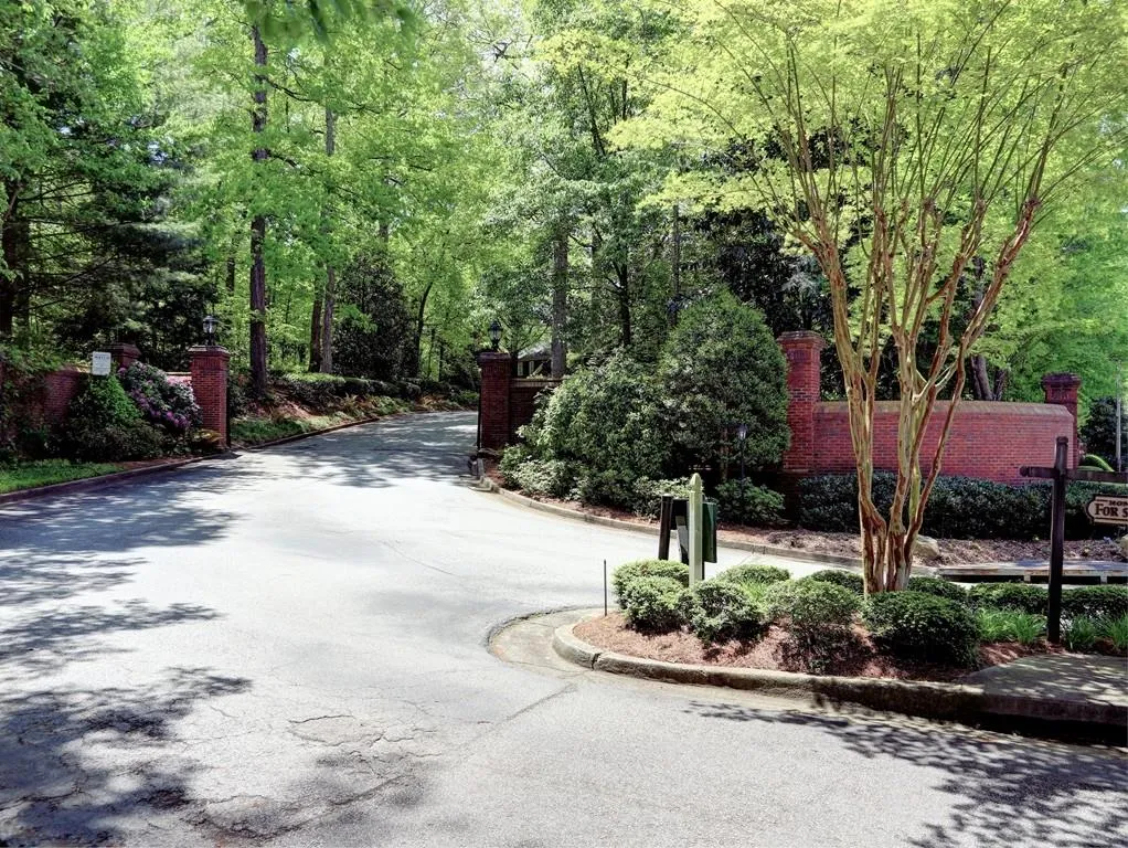 7155 Roswell Road Unit 11, Atlanta, Georgia 30328, 3 Bedrooms Bedrooms, ,2 BathroomsBathrooms,Residential,Sold,7155 Roswell Road Unit 11,6003795