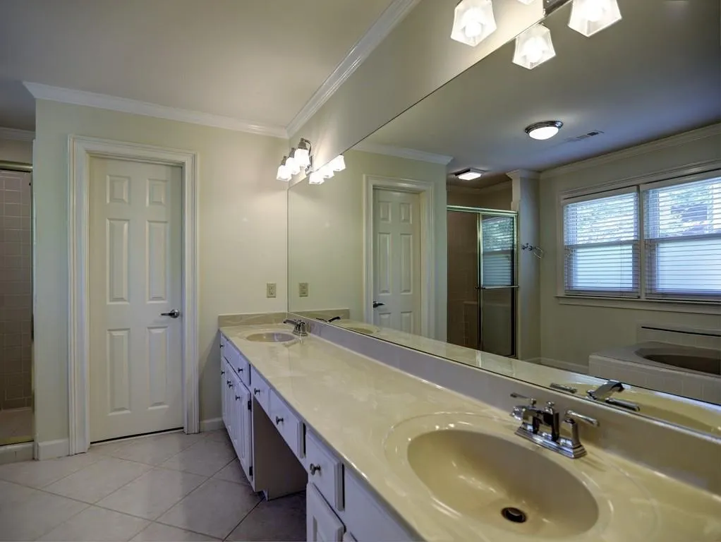 7155 Roswell Road Unit 11, Atlanta, Georgia 30328, 3 Bedrooms Bedrooms, ,2 BathroomsBathrooms,Residential,Sold,7155 Roswell Road Unit 11,6003795