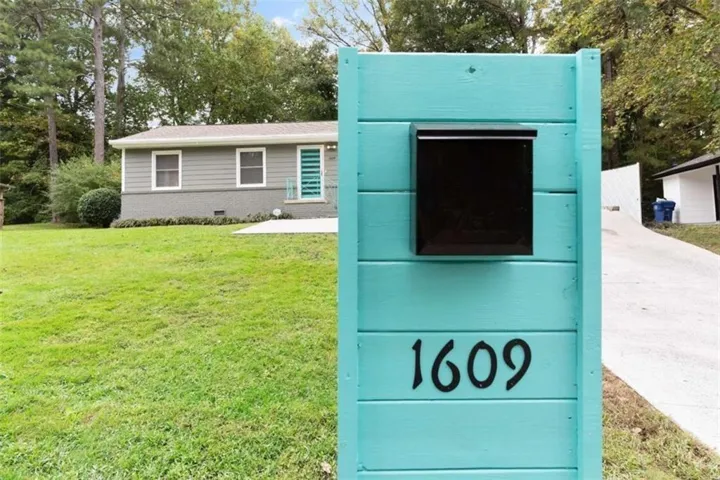 1170