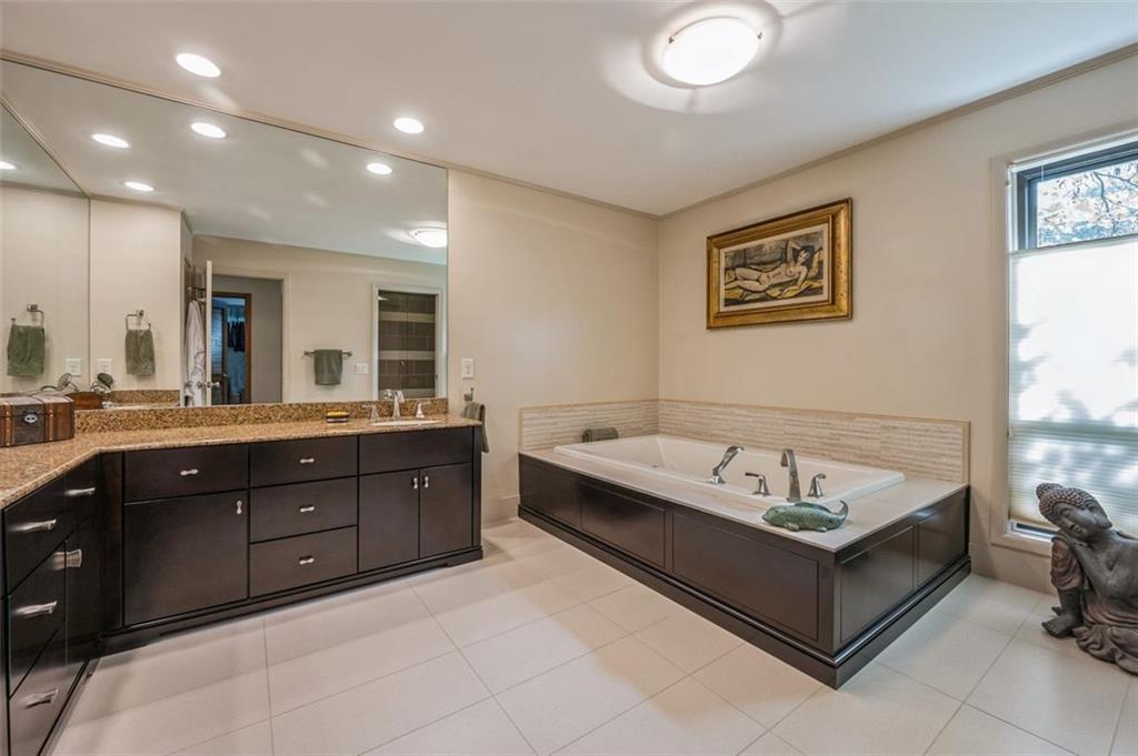 230 Brandon Place, Sandy Springs, Georgia 30328, 5 Bedrooms Bedrooms, ,3 BathroomsBathrooms,Residential,Sold,230 Brandon Place,7281332