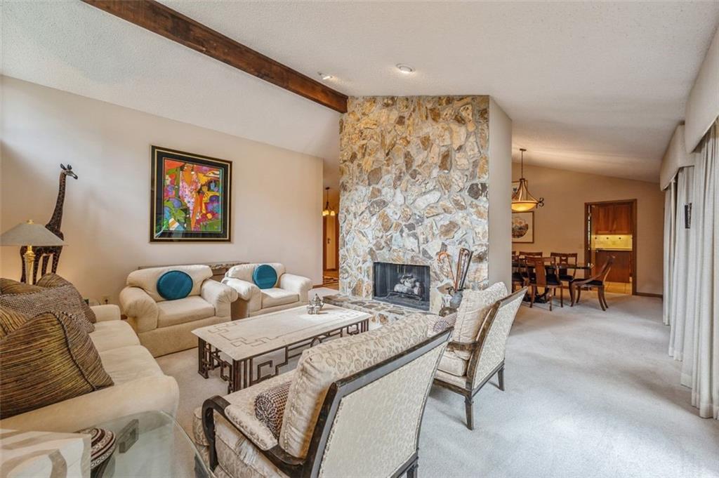 230 Brandon Place, Sandy Springs, Georgia 30328, 5 Bedrooms Bedrooms, ,3 BathroomsBathrooms,Residential,Sold,230 Brandon Place,7281332