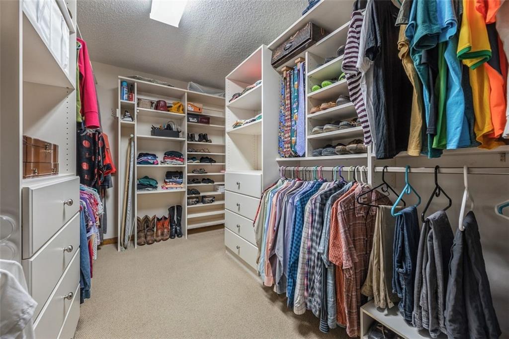 230 Brandon Place, Sandy Springs, Georgia 30328, 5 Bedrooms Bedrooms, ,3 BathroomsBathrooms,Residential,Sold,230 Brandon Place,7281332