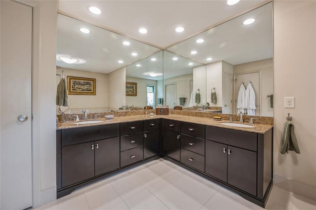 230 Brandon Place, Sandy Springs, Georgia 30328, 5 Bedrooms Bedrooms, ,3 BathroomsBathrooms,Residential,Sold,230 Brandon Place,7281332