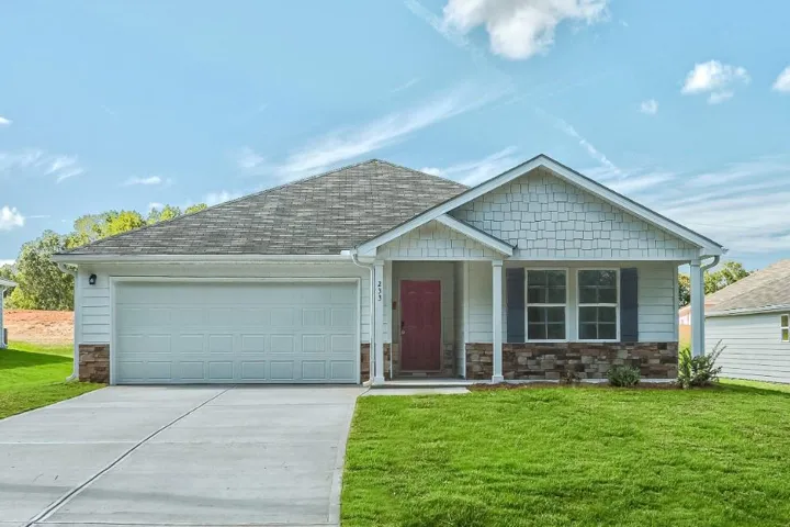 233 Woodlake Landing, Hartwell, Georgia 30643