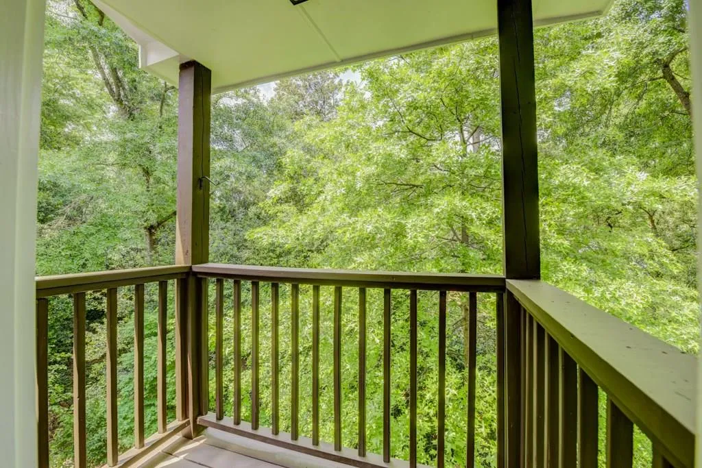 133 Chemin De Vie, Sandy Springs, Georgia 30328, 3 Bedrooms Bedrooms, ,3 BathroomsBathrooms,Residential,Sold,133 Chemin De Vie,6008341