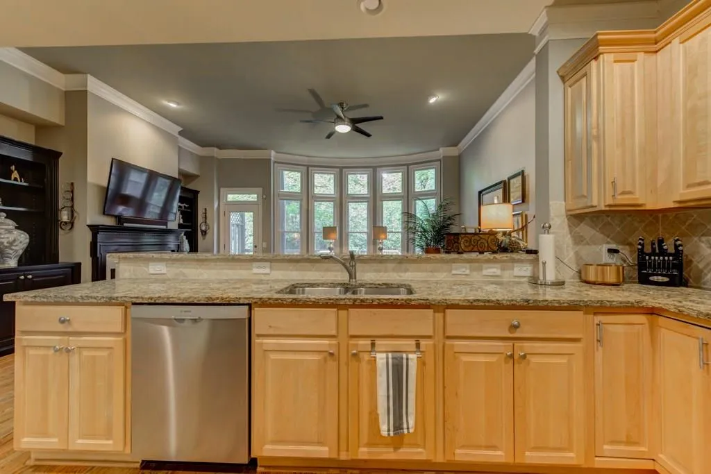 133 Chemin De Vie, Sandy Springs, Georgia 30328, 3 Bedrooms Bedrooms, ,3 BathroomsBathrooms,Residential,Sold,133 Chemin De Vie,6008341