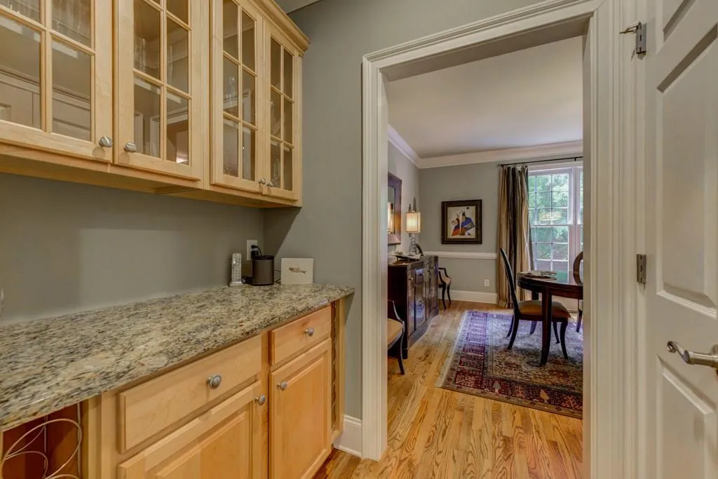 133 Chemin De Vie, Sandy Springs, Georgia 30328, 3 Bedrooms Bedrooms, ,3 BathroomsBathrooms,Residential,Sold,133 Chemin De Vie,6008341